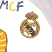 Real Madrid Baby Lätzchen Logo Detail grau mit Ärmeln Löwen Motiv