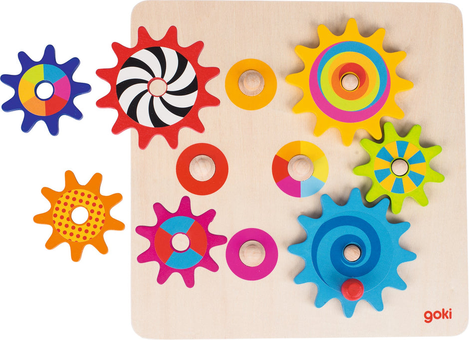 Holz Zahnradspiel von goki mit bunten Zahnrädern – Motorikspielzeug für Kinder
